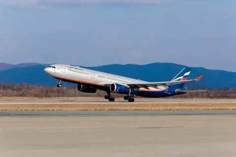 Махачкала владивосток самолеты