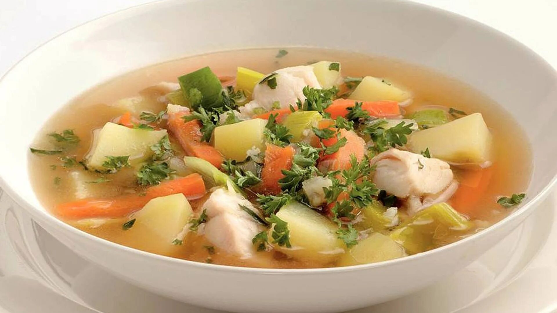 Уха с лососем. Лохикейтто суп. Уха из красной рыбы. Рыбный суп "дон винченцо". Уха по-фински.