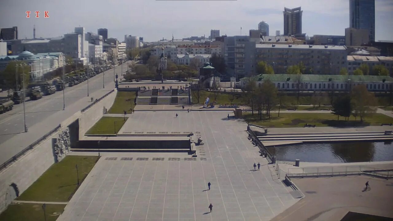 Камера 1905. Площадь 1905 года плотинка. плотинка екатеринбург. октябрьская площадь 1 екатеринбург. площадь плотинка екатеринбург.