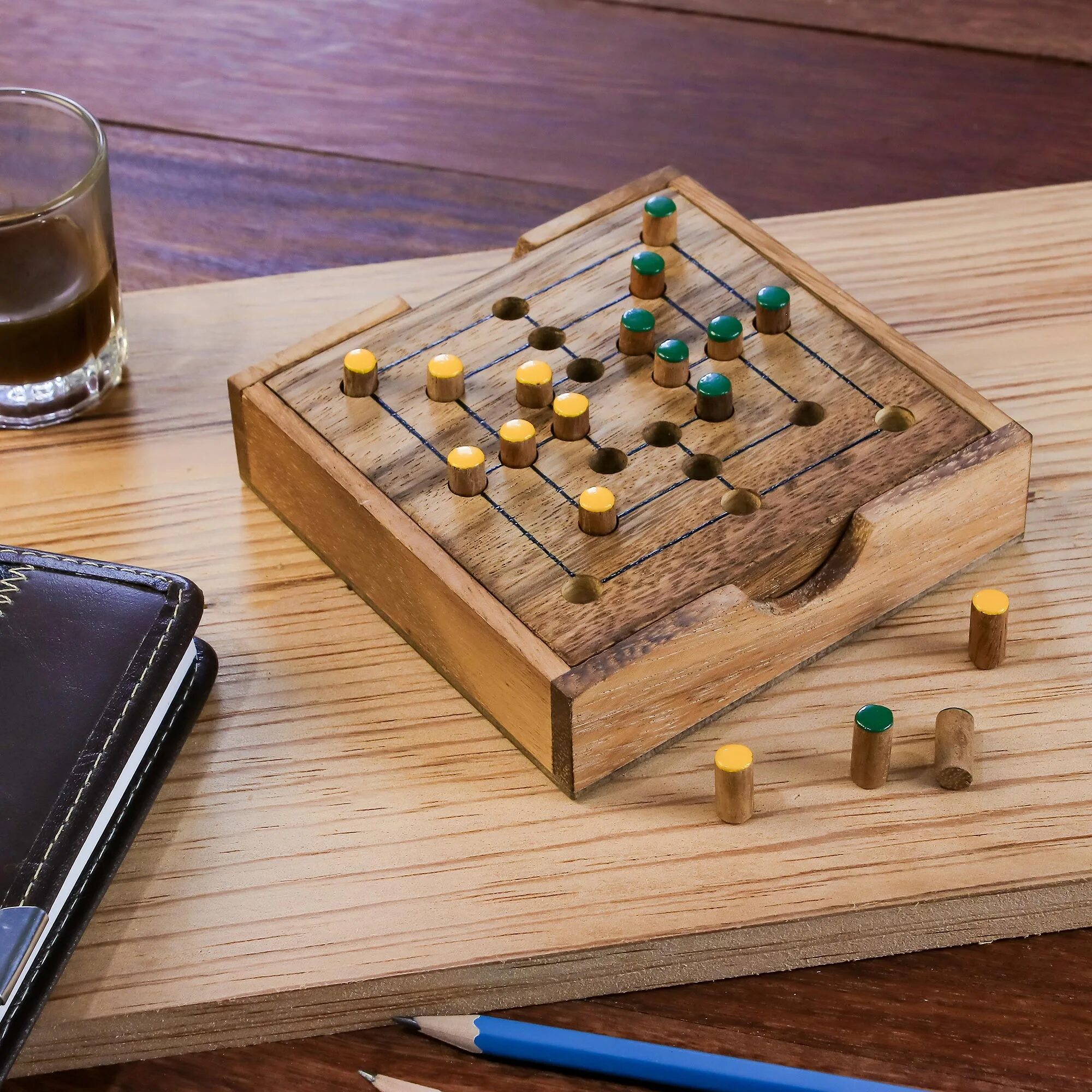 Redwood настольная игра. Деревянные игры. настольные игры из дерева. игры из дерева. игра на деревянной доске.