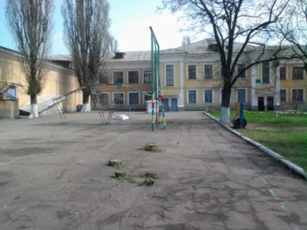 Школы донецка адреса