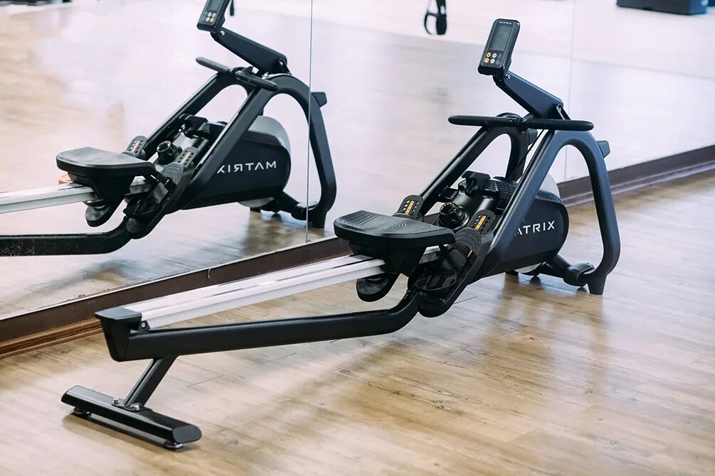 Матрикс фитнес. Гребной тренажер Matrix. Matrix спортинвентарь. Matrix Fitness тренажеры. Matrix Fitness mx4.