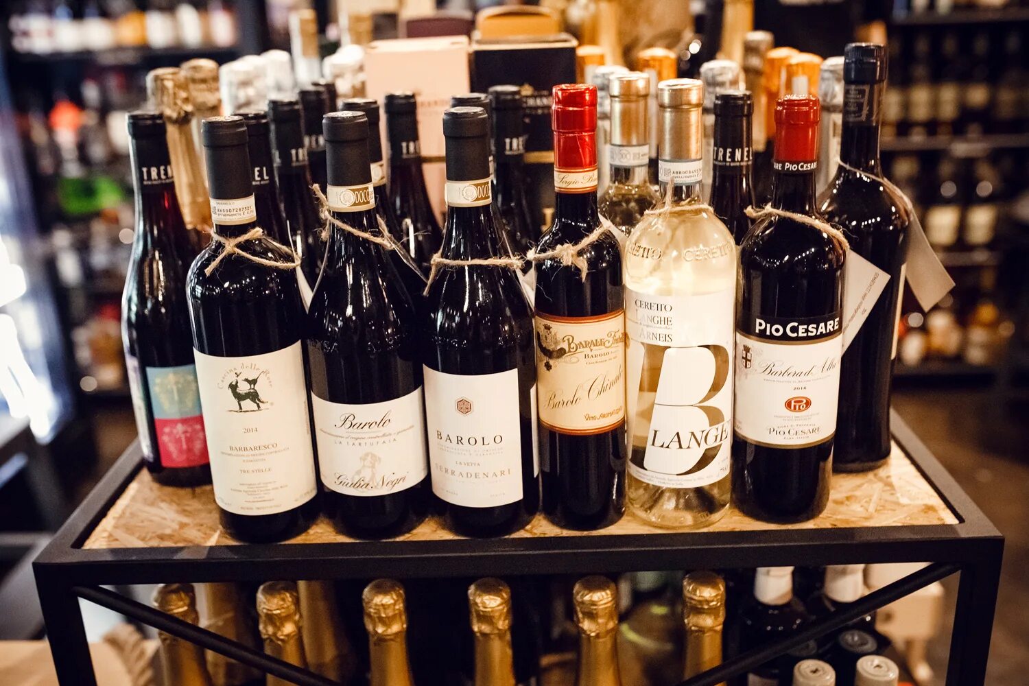 образ сомелье. антон обрезчиков. сомелье профессия. сомелье жуковский каталог. сомелье владислава трынька.