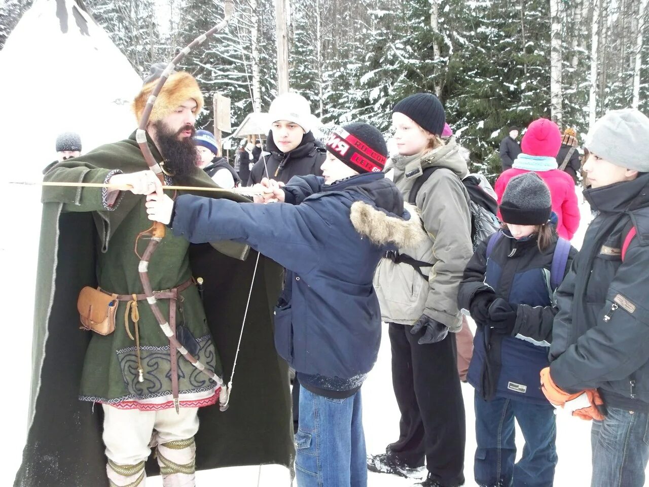 экскурсия в токсово к деду морозу. токсово новый год. дед мороз в токсово. избушка на курьих ножках токсово. резиденция деда мороза в токсово.