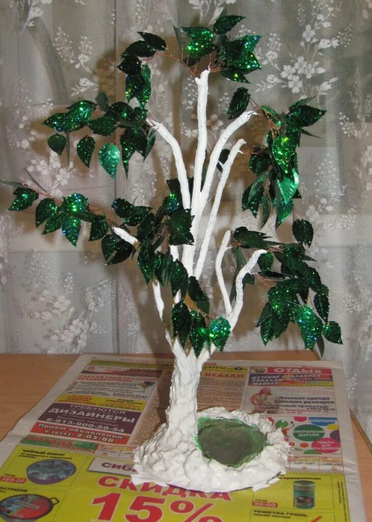 Поделка дерево своими руками. Березка из бумаги. Бисерное дерево береза. Береза из бисера. Поделка березка.