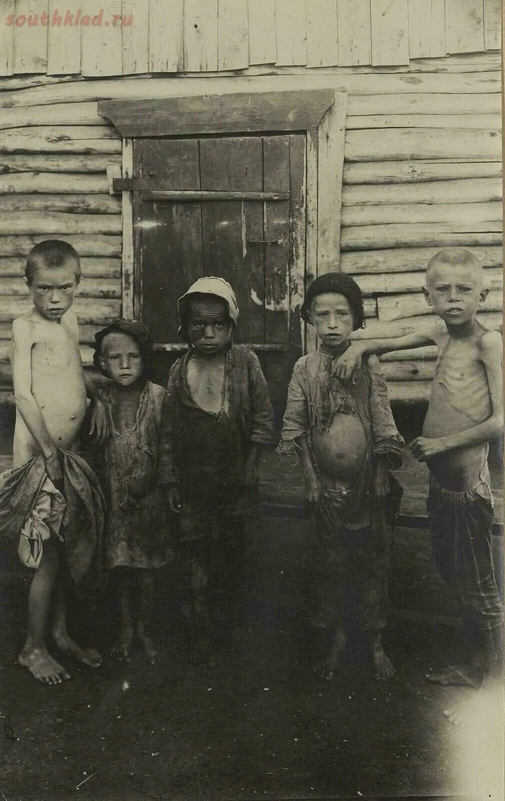 Голодающие дети в Бузулуке (Самарская Губерния), 1921-1922 гг.. Дети голод в Поволжье 1921-1922. Голодающие дети Поволжья 1921.