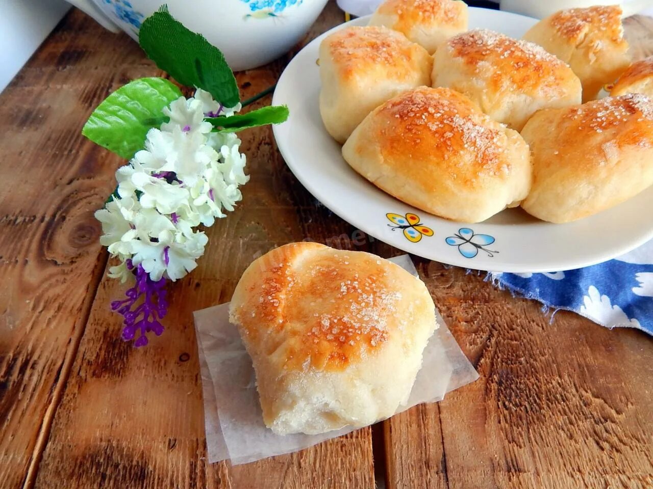Булочки к чаю рецепт. Пышные румяные булочки. сдобные булочки воздушные. сладкие булочки из дрожжевого теста в духовке. воздушные, мягкие булочки к чаю..