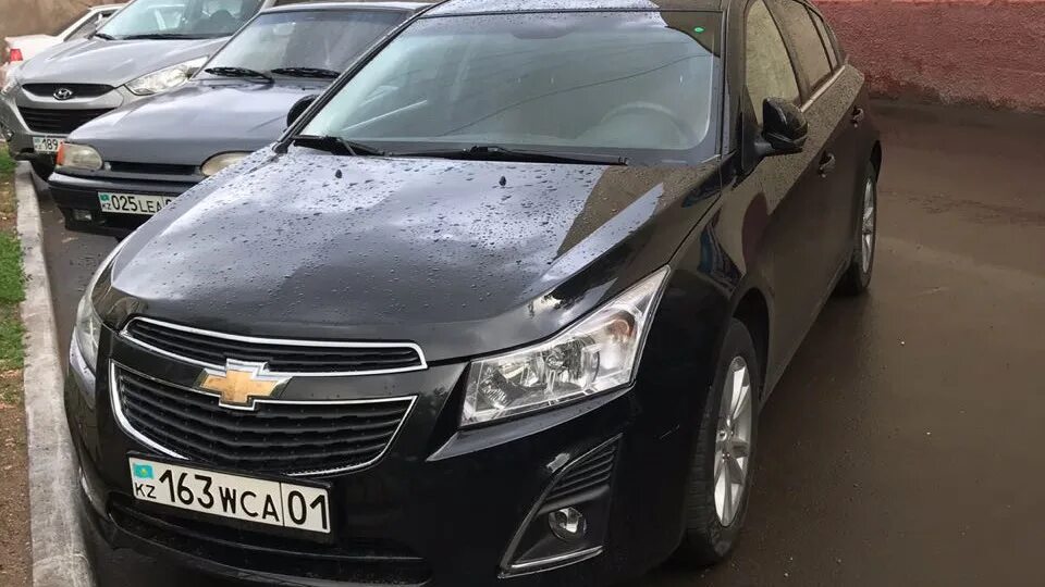 Серебристый-металлик cobalt. Седан шевроле малибу 2013. Chevrolet aveo sedan. Chevrolet tracker 2021. Шевроле камаро 2010.