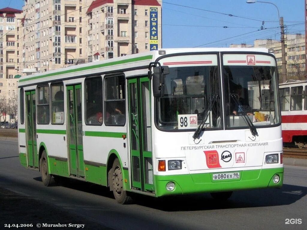 Автобус 98 маршрут остановки. Автобус 98 спб. 98 автобус. 2164 автобус спб. автобус 114 спб.