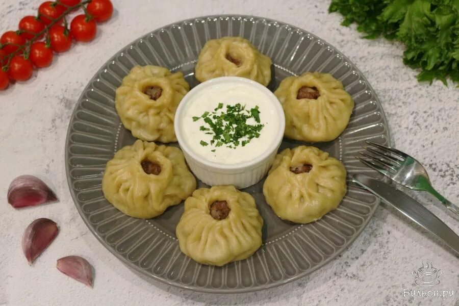 Позы буузы бурятские. Как варить бузы. Буузы бурятские. Как варить бузы. Манты хинкали буузы.