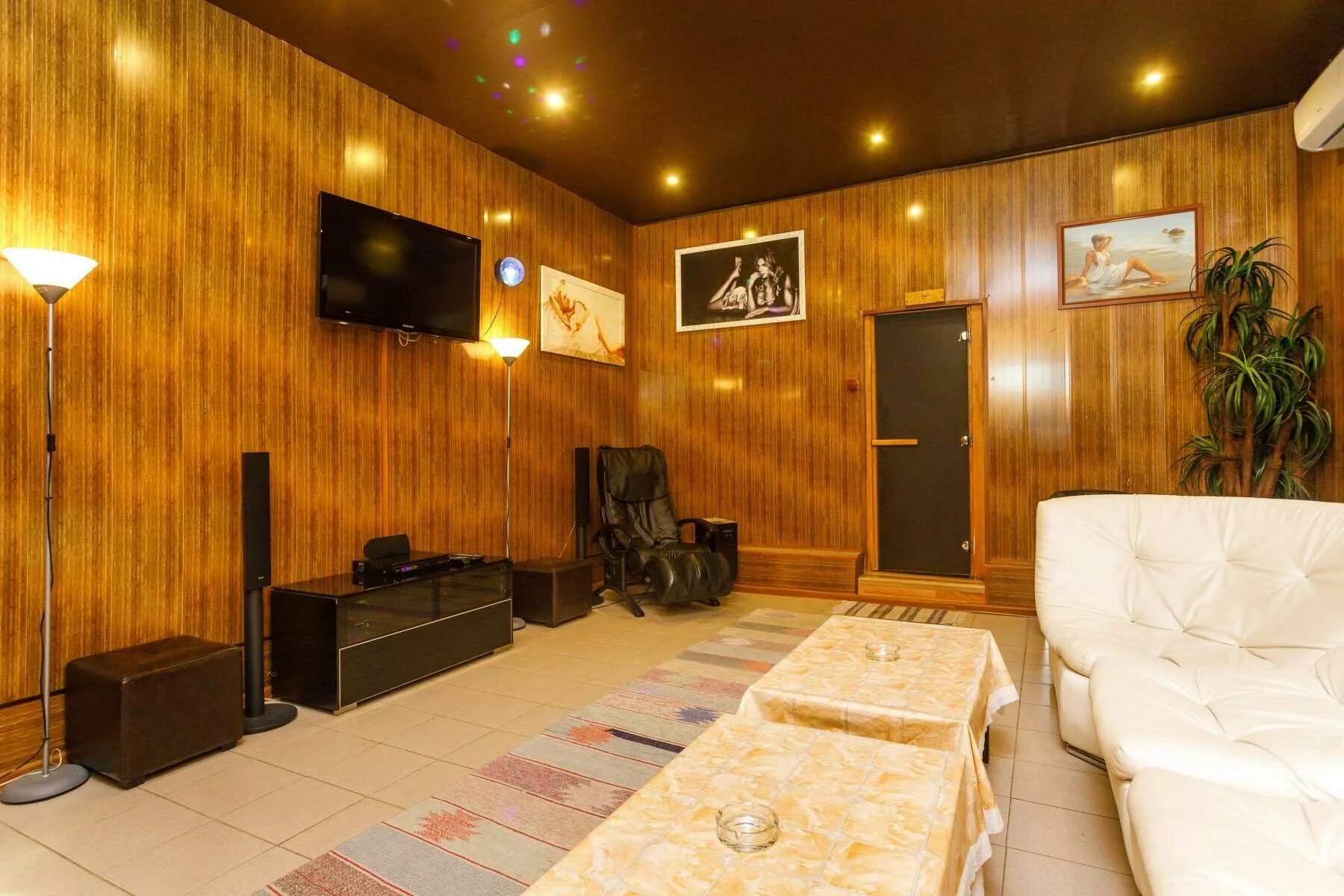 дом с баней и бассейном. современная база отдыха. большая баня. николаевские бани екатеринбург. хонка медное озеро.