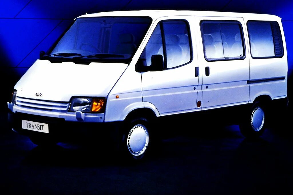 Транзит 98 года. Форд Транзит 1990. Ford Mini van 1990. Форд Транзит 1990 van. Ford t-12 Transit.