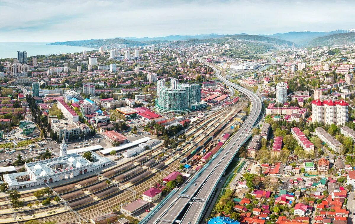 Центр сочи с высоты птичьего полета. Виды центра сочи. Сочи город курорт. Навагинская улица сочи. Сочи центр вид сверху.