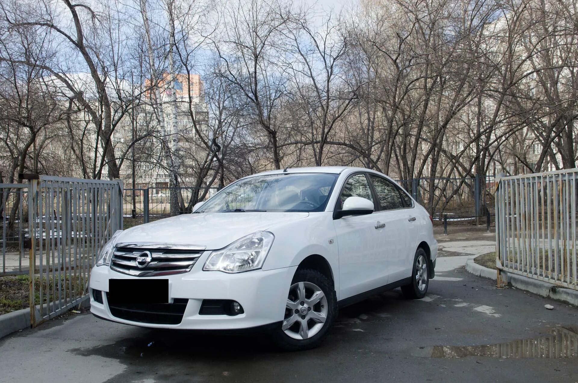 Nissan almera белая. Ниссан альмера 2014 белая. ниссан альмера белая. nissan almera белый. ниссан альмера белый фото.