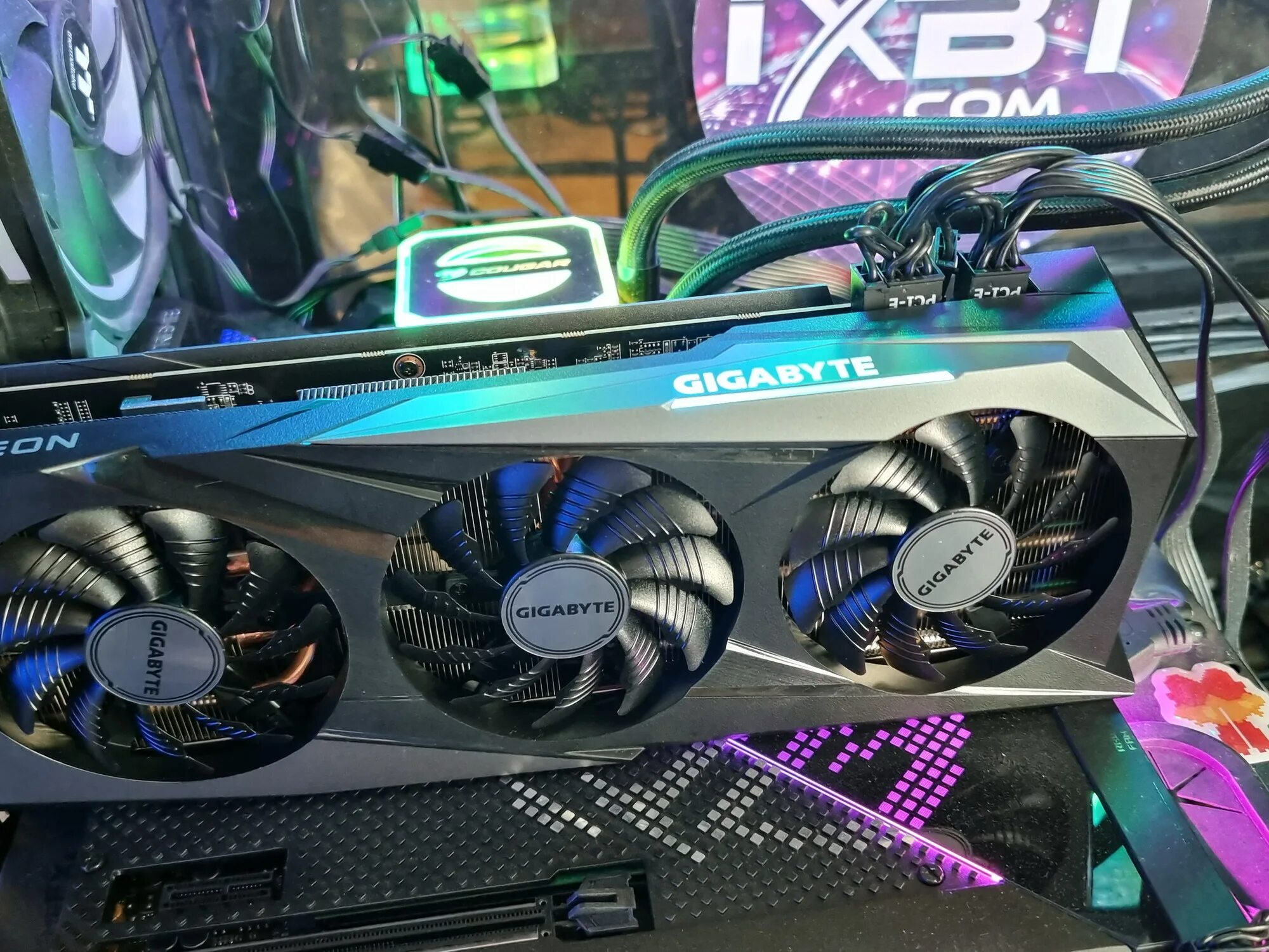 Rx 6700 xt gaming oc. RX 6750 XT Gigabyte. RX 6700 XT. 6700xt Gigabyte. RX 6650 XT MSI.