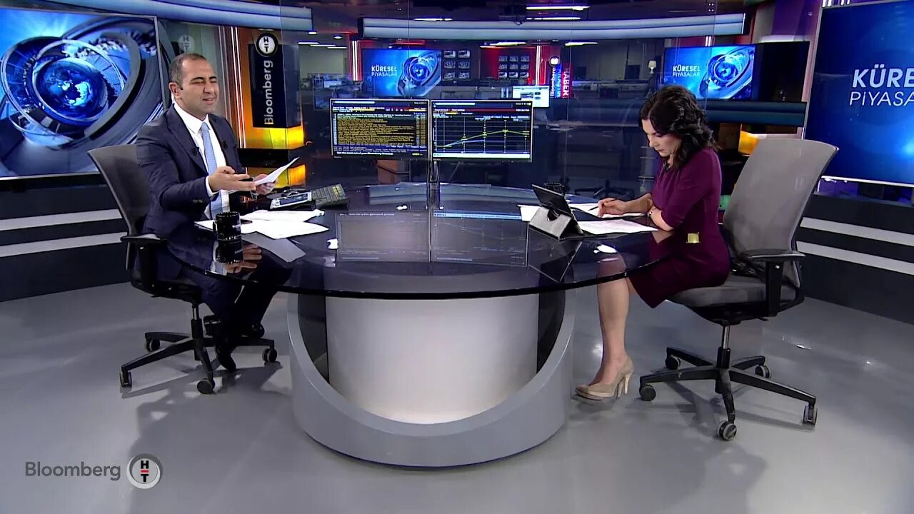 Bloomberg ht youtube. Bloomberg ht youtube. Bloomberg лого. Ht logo. Bloomberg.