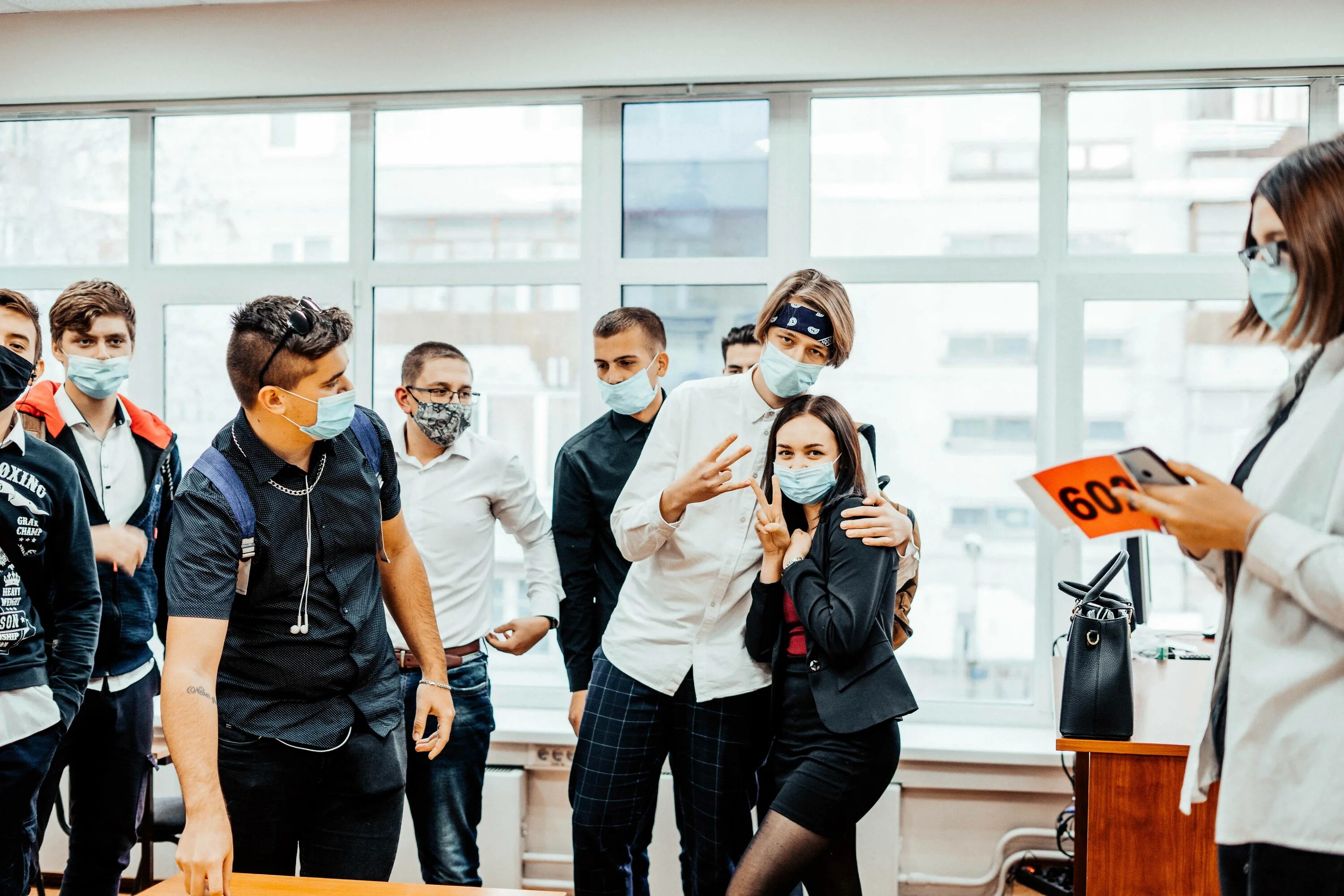 элеваторная 19 колледж фаберже. посвящение в первокурсники в колледже. посвящение в колледже. уралгуфк колледж. колледж декоративно-прикладного искусства имени карла фаберже.