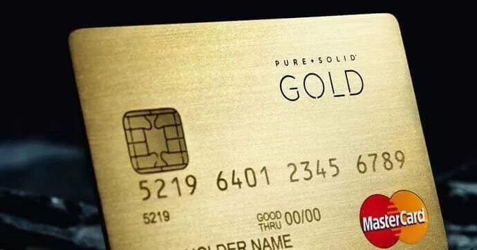 Карта мир visa. Золотая пластиковая карта сбербанка. Золотая карта мастеркард сбербанка. Карточка виза. Золотая кредитная карта.