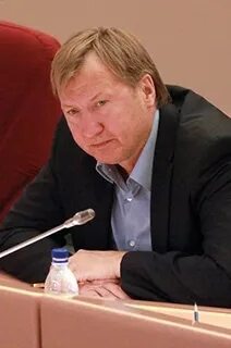 9 депутат