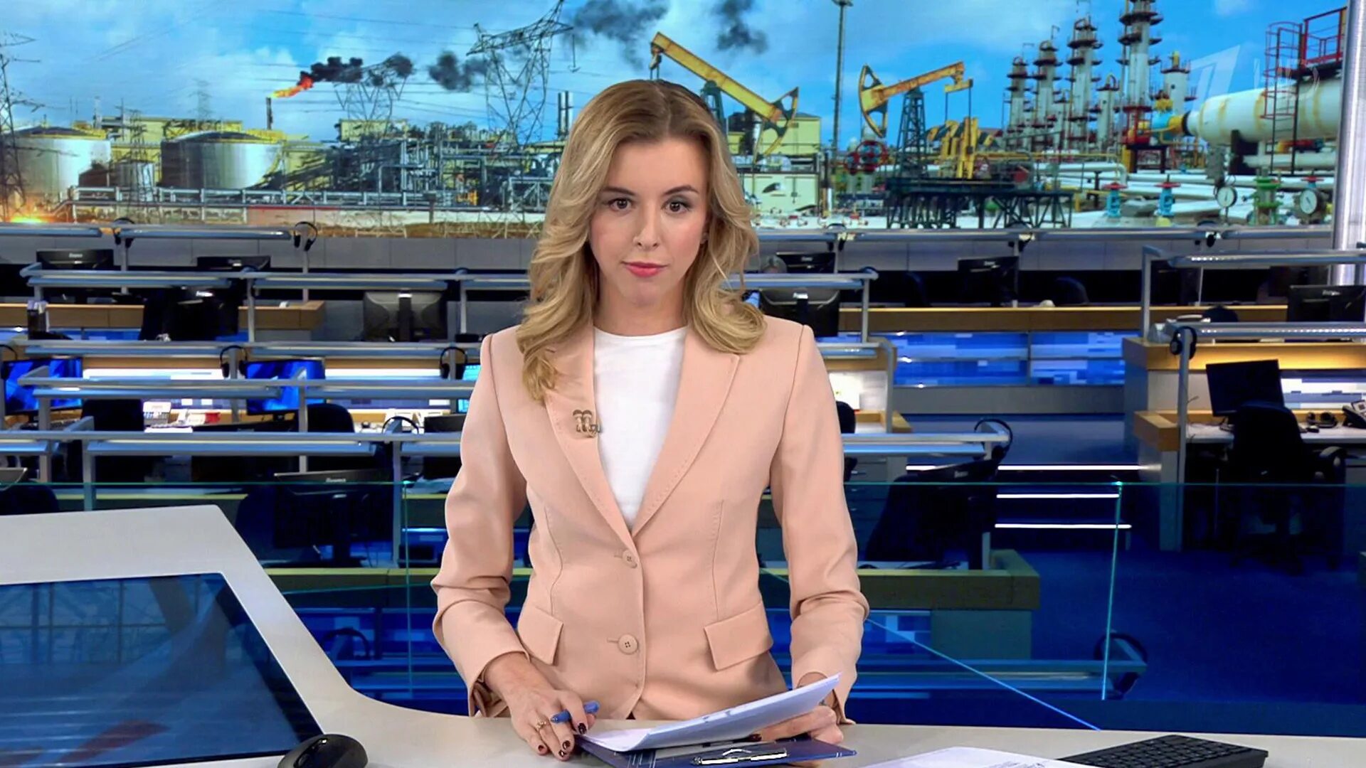 Новости первого канала 2011. Первый канал 2025. вечерние новости первый канал. вечерние новости первый канал 2025.