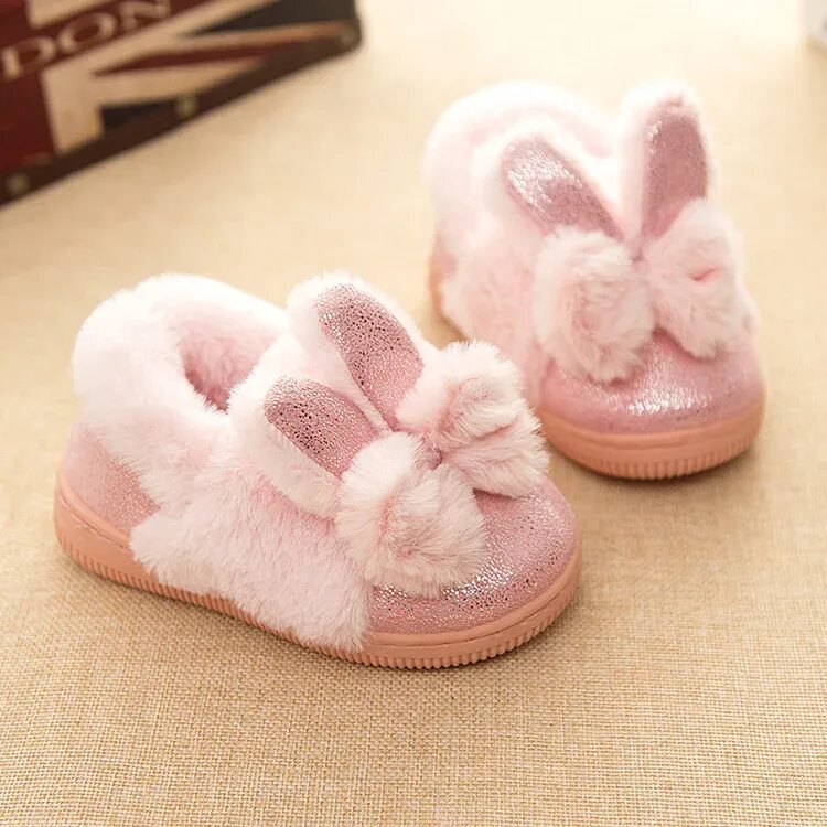 Тапочки для девочки 3 года. Тапочки котофей единорог. Домашние тапочки для девочек. Теплые тапочки для девочек. Домашние тапочки для детей.