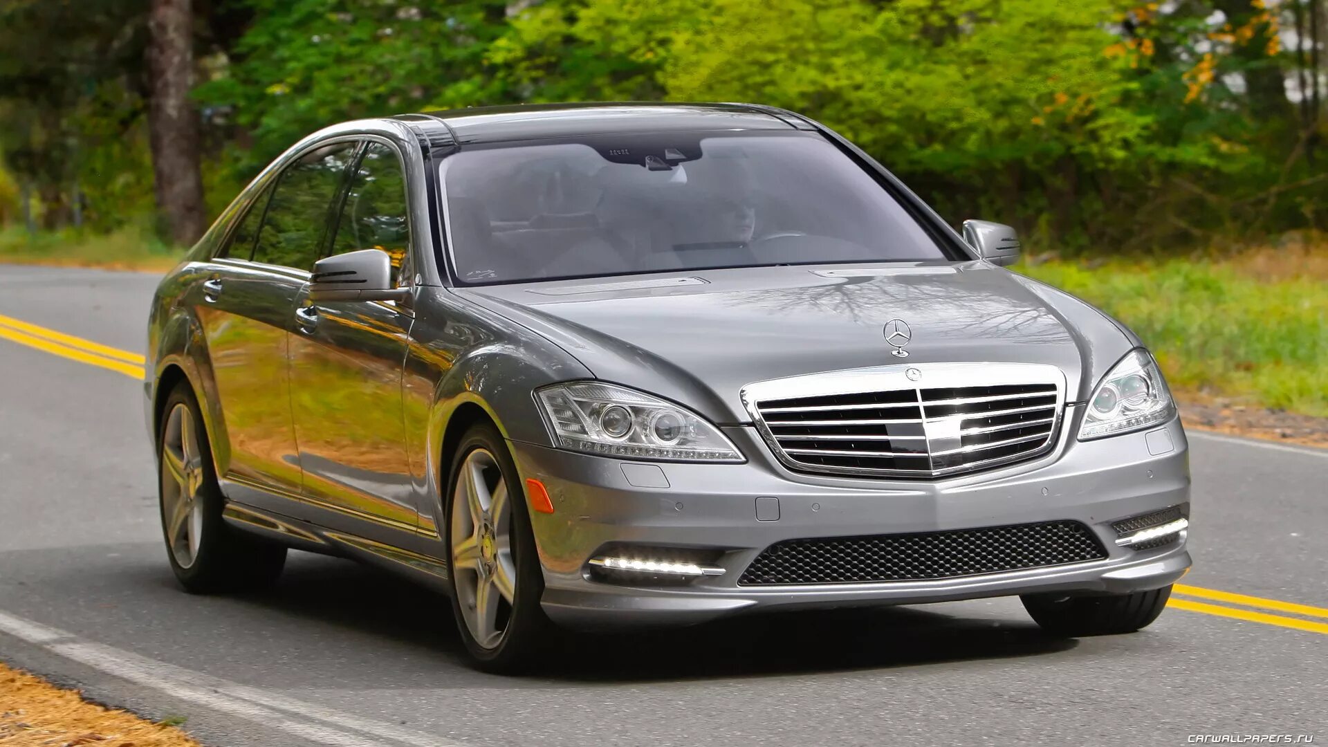 Машина мерседес фото. Mercedes-Benz s550. Мерседес-Бенц s550 4matic. Мерседес s550 2010. Мерседес-Бенц s550 2012.