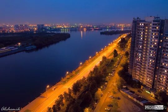 Пешеходная набережная у станции метро "Нагатинский Затон". Рендеры: ТГ-канал мэр