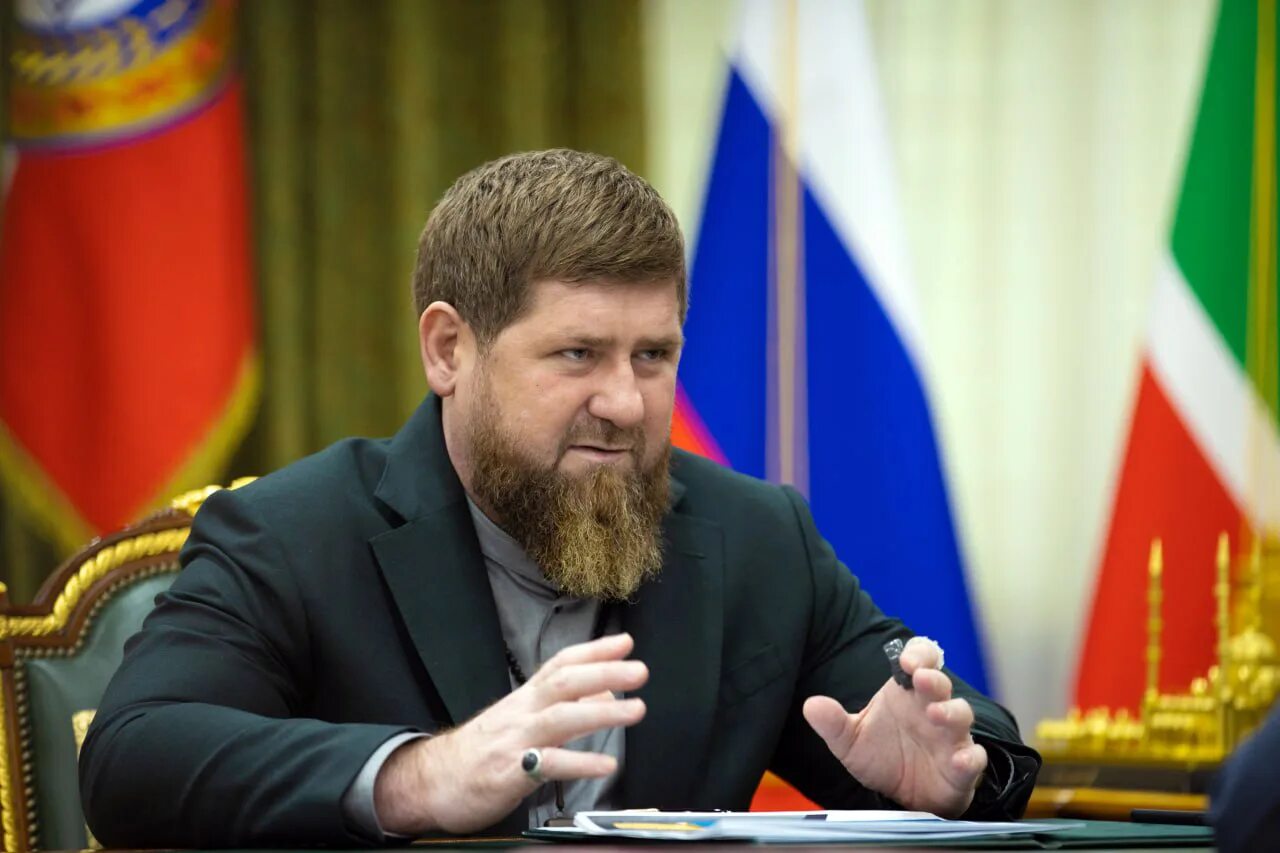 Кадыров рамзан ахматович. Глава чечни кадыров. Р кадыров. Рамзан кадыров. Рамзан кадыров.