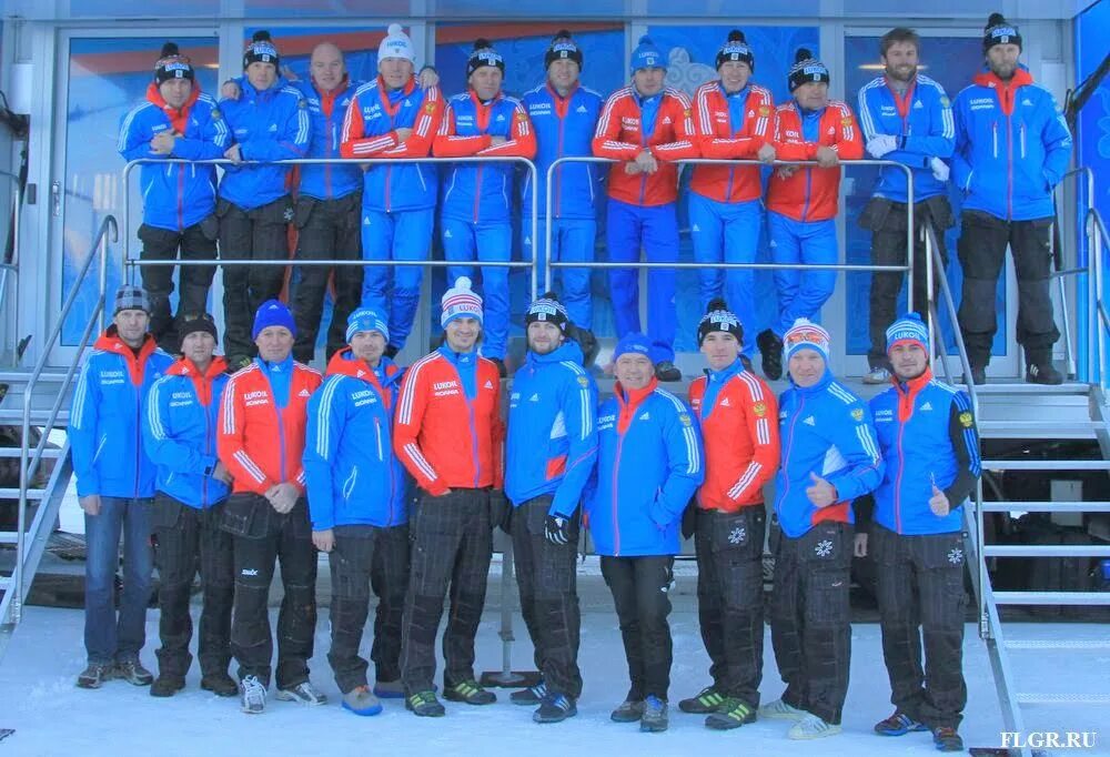 Сборная по лыжным 2014. Группа юрия бородавко. Сборная команда по лыжным гонкам. Сборная команда по лыжным гонкам. Спорт слепых лыжные гонки.