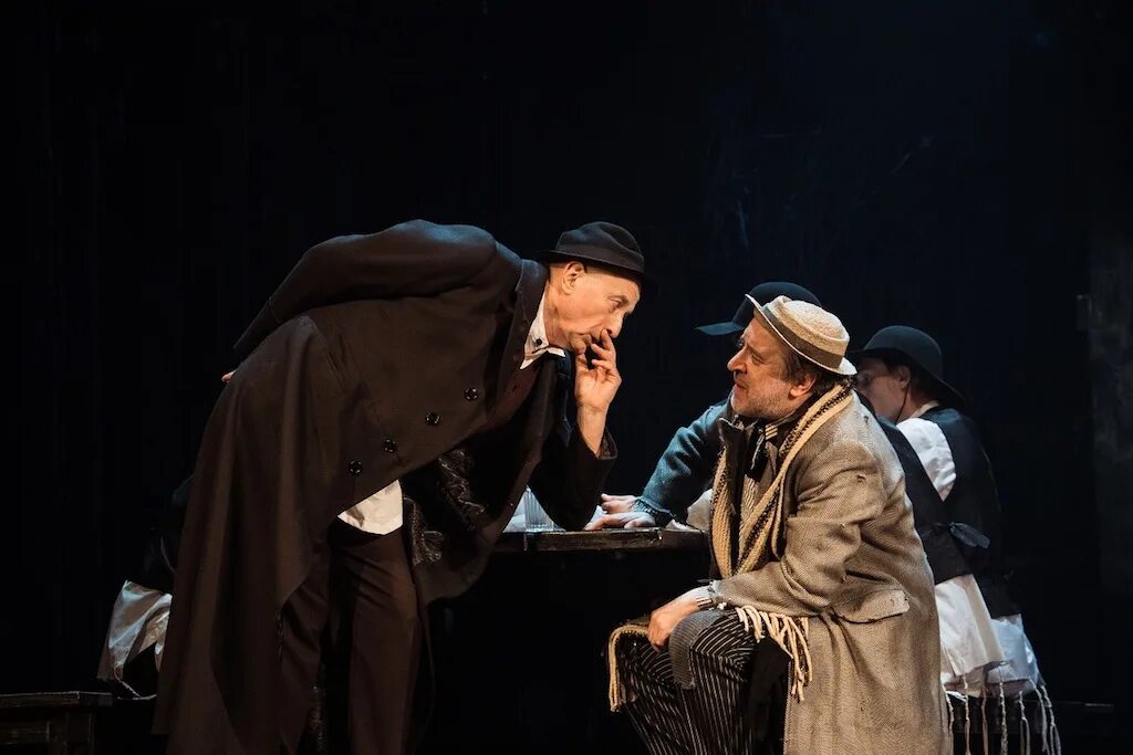 Театр мост москва поминальная молитва. Поминальная молитва театр на литейном. Поминальная молитва спектакль. Поминальная молитва ленком леонов. Поминальная молитва сколько идет.