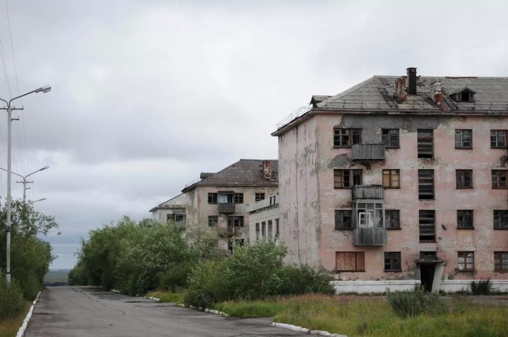 Поселок-призрак шумихинский. Поселок заполярный республика коми. Воркута поселок заполярный ул фрунзе 5. Иультин город призрак. Заполярный город коми.