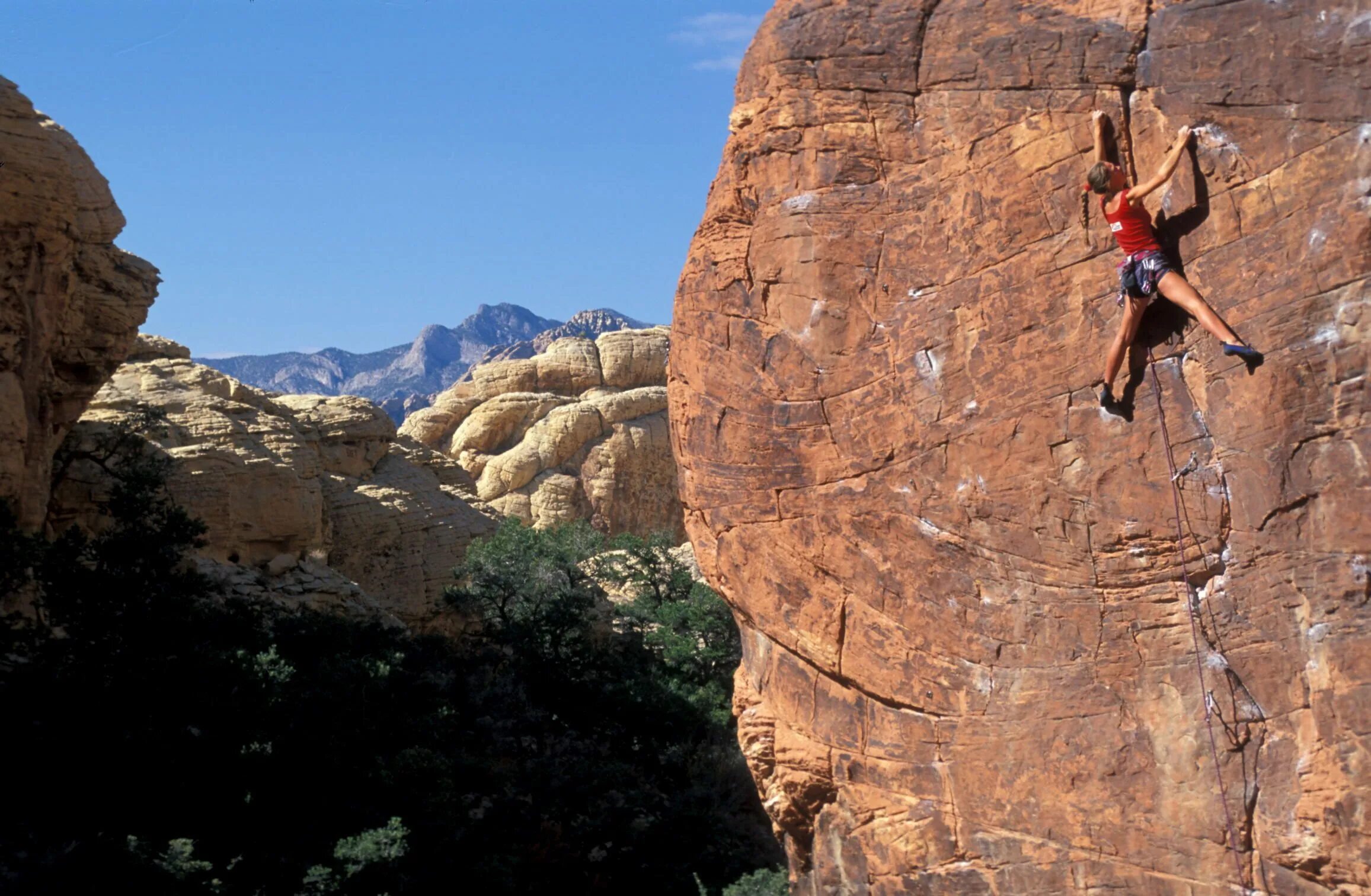 Rock climber rock climber org ru. Соло скалолазание. Rock Climbing пригласительны. Go Rock Climbing или do. Rock Climbing mems.