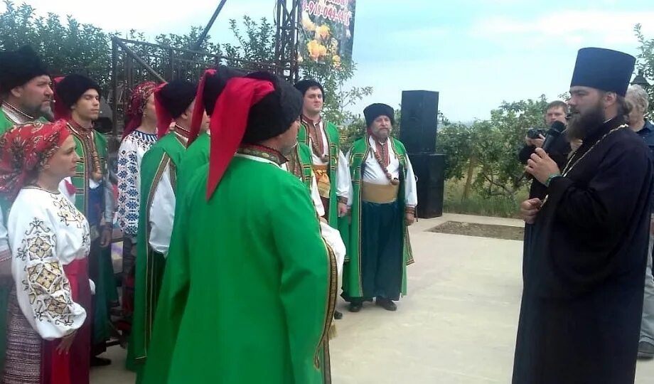 темрюк казачье. темрюк казачье. атаман станицы раевской. казачье подворье курчанский лиман. темрюк казачье.