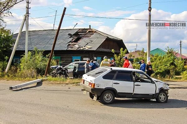 Камень на Оби происшествия. Каменские Известия происшествия камень на Оби. Машины камень на оби