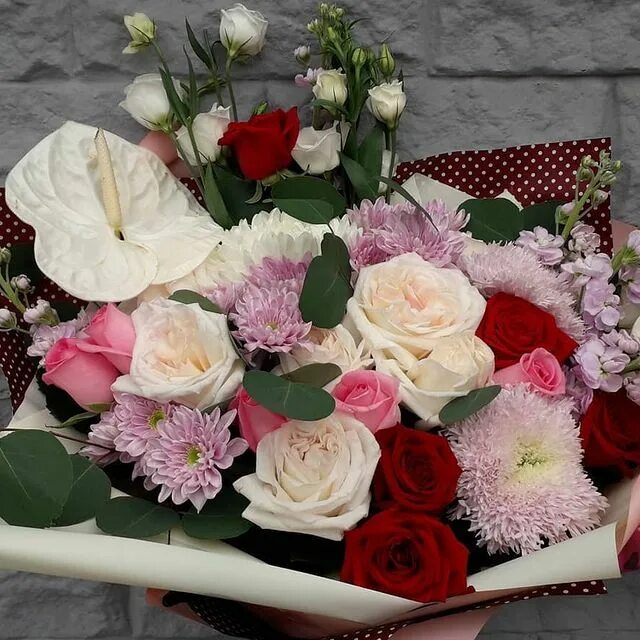 букет из гербер с аспидистрой. цветы н тагил. букет за 1790. цветы н тагил. цветы н тагил.