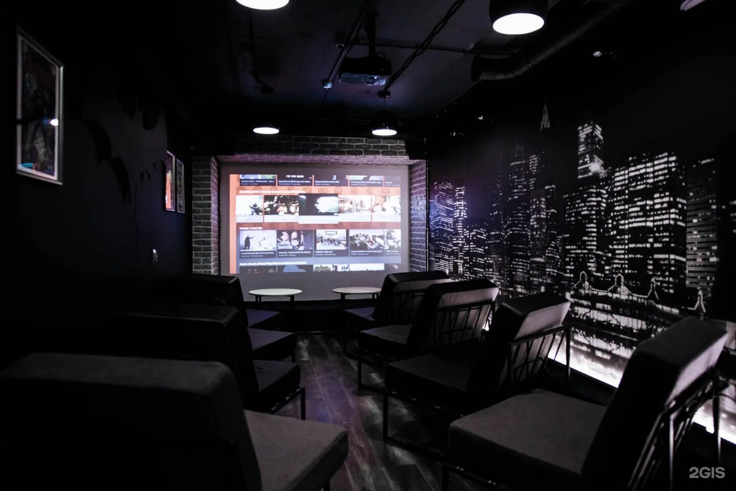 Ленинский 132 party time. Парти тайм спб. Пати тайм спб комендантский. Тайм спб. Лофт пространство комендантский проспект.