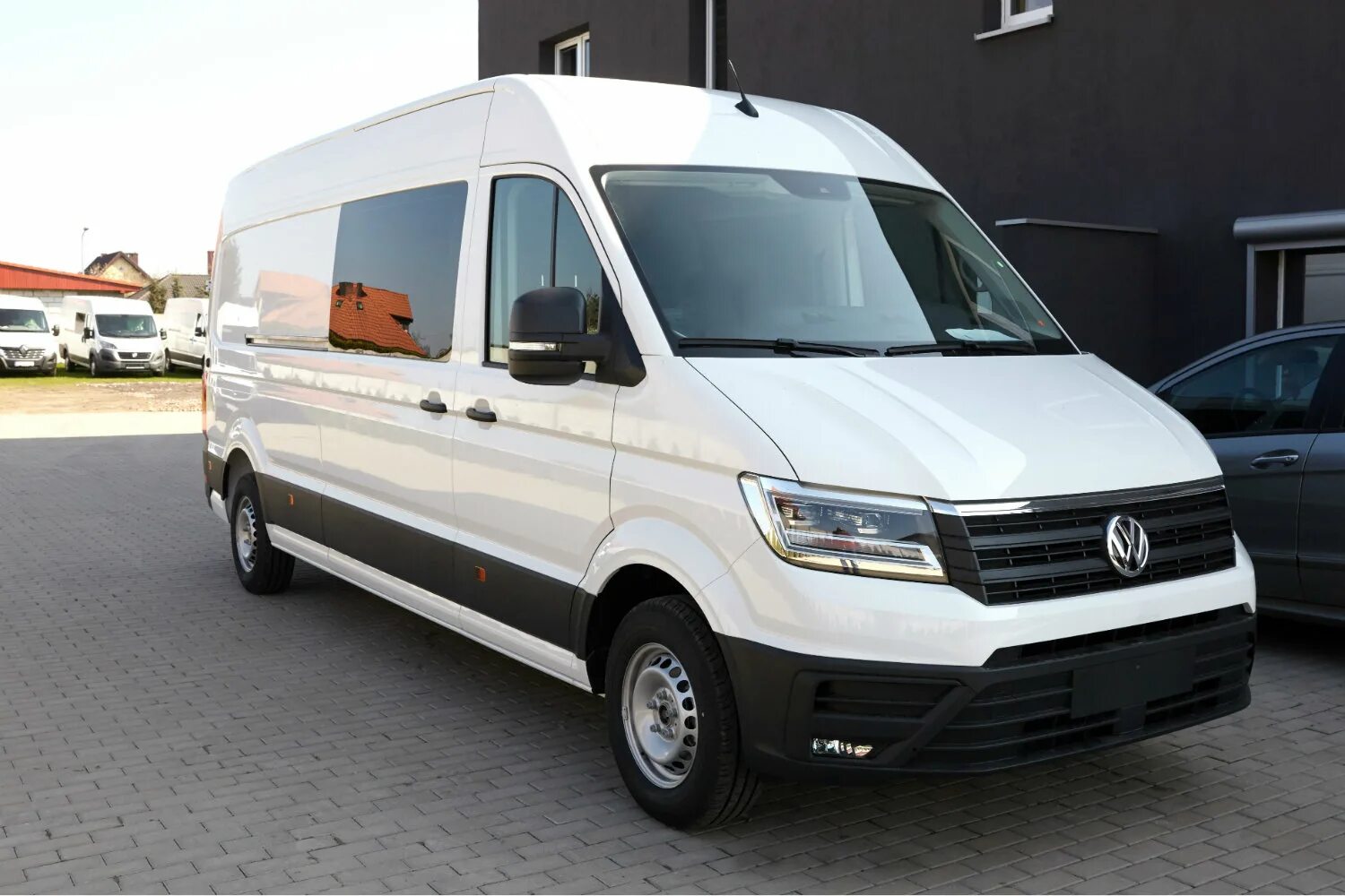 Volkswagen crafter купить. Volkswagen Crafter 7 местный. Фольксваген Крафтер Грузопассажирский. Фольксваген Крафтер 2022. Фольксваген Крафтер Грузопассажирский l4h3.