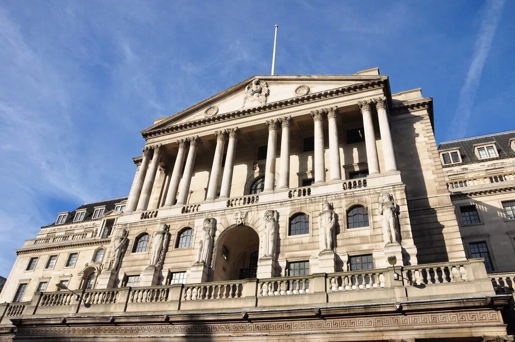 Банк первом. Национальный банк Англии. Первый банк в Англии. Английский банк 1694. Первый банк Англии который был создан в 1694 г.