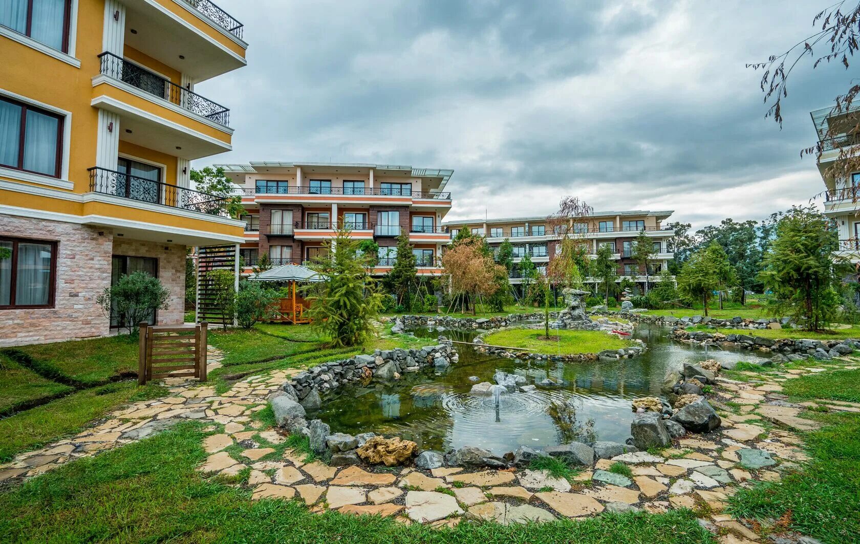 Dreamland oasis. Чакви оазис грузия. Дримленд оазис чакви. Дримленд оазис чакви. Оазис чакви батуми.