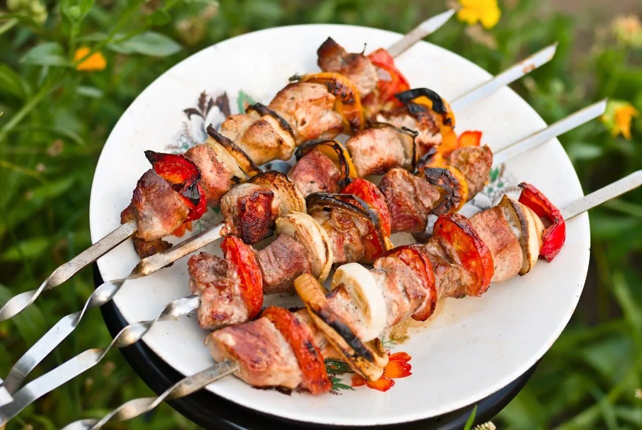 Как сделать вкусный шашлык. Шашлык. шашлык из свинины. шашлык нежный. сочный шашлык на шампуре.