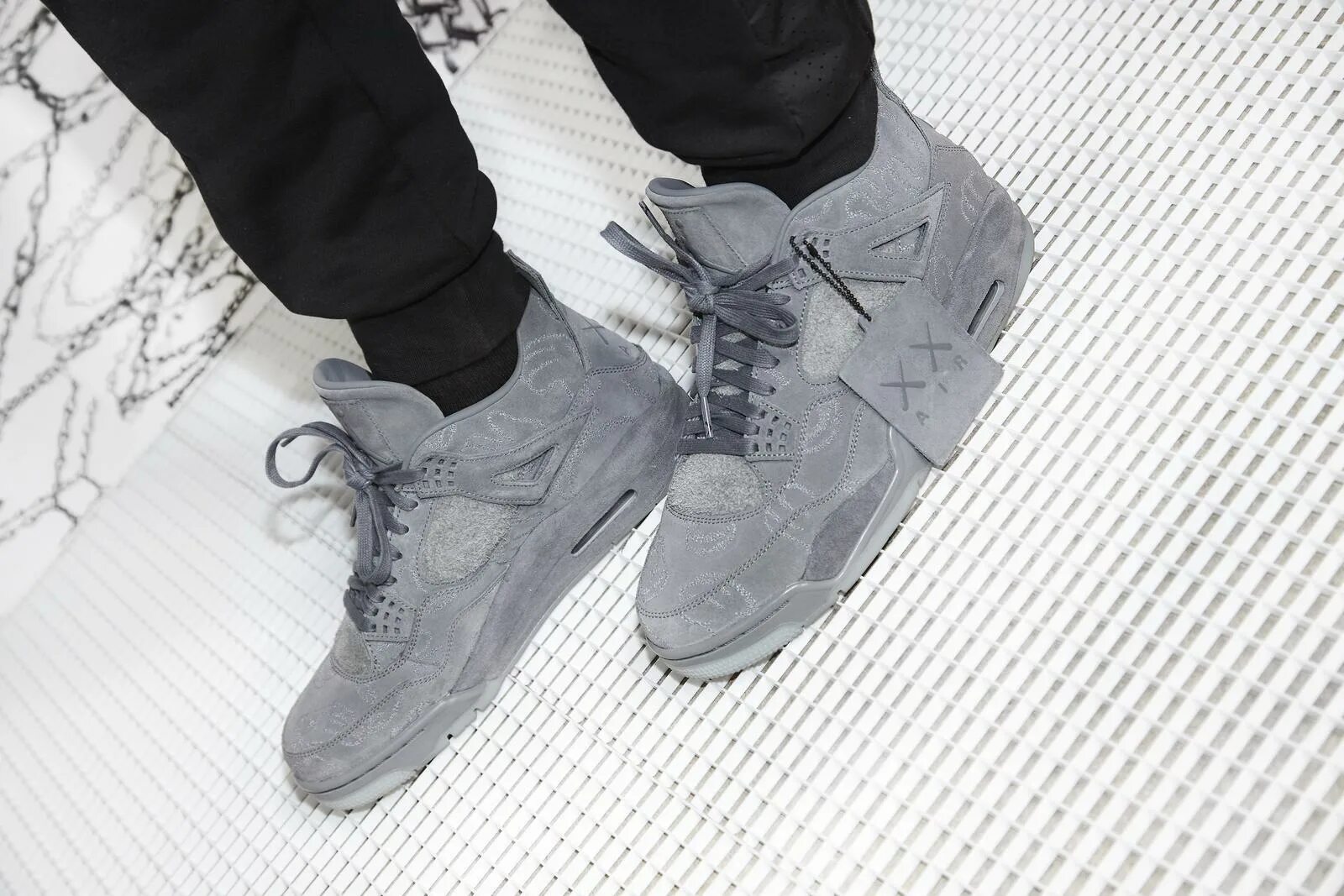 Nike Air Jordan 4 KAWS. Nike Air Jordan 4 KAWS Grey. Nike Air Jordan 4 x KAWS. Nike Air Jordan 4 x KAWS Grey. Nike kaws 4