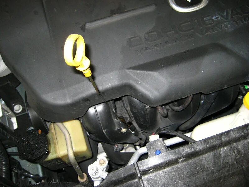 Mazda 6 масло двигателя. Mazda CX-7 2008 масляный щуп. Mazda CX-5 щуп АКПП. Мазда 2.3 щуп масла. Двигатель щуп Mazda cx7.