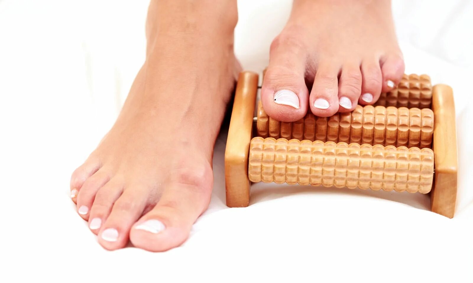Foot massager для ног ly-302a. Массажер е5 нуга бест. Полезен ли массажер. Электромассажер для мышц шеи кр-188. Массаж тела массажером.