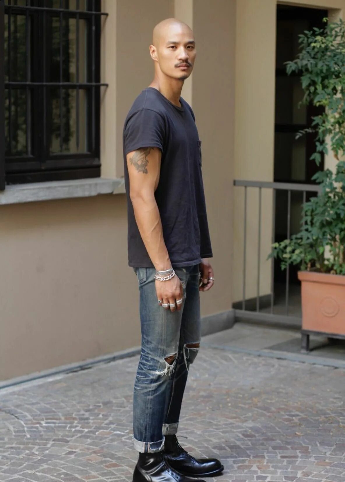 Худые лысые. Рут белл лысая. Худые лысые. Худые лысые. Паоло ролдан.