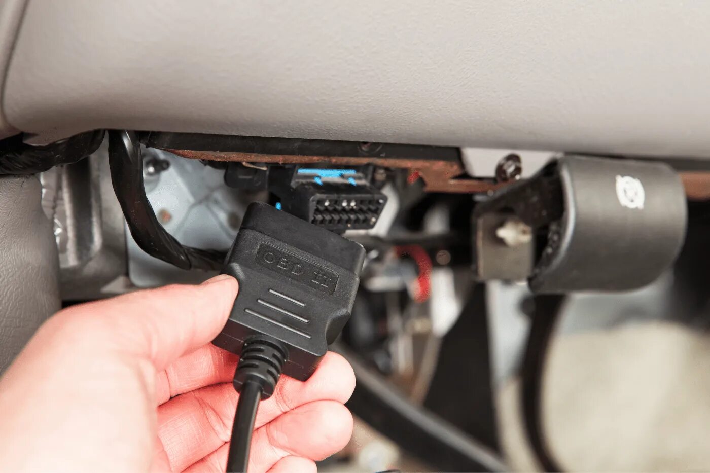 Мотор дата обд полная. Разъем obd2 siber. обд 2. obd -2 порт. порт диагностики обд 2.