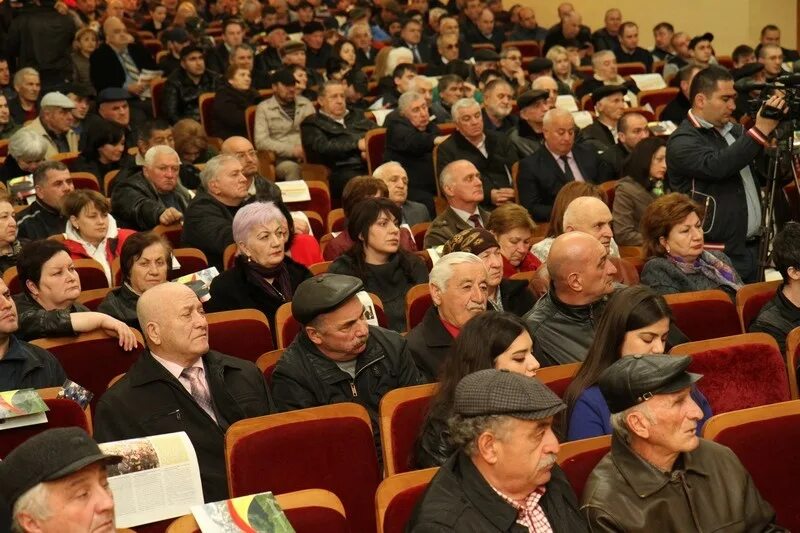 Октябрьское рсо-алания пригородного района. Октябрьская школа 1 северная осетия. Села пригородного района рсо алания. С октябрьское рсо алания. Село октябрьское владикавказ.