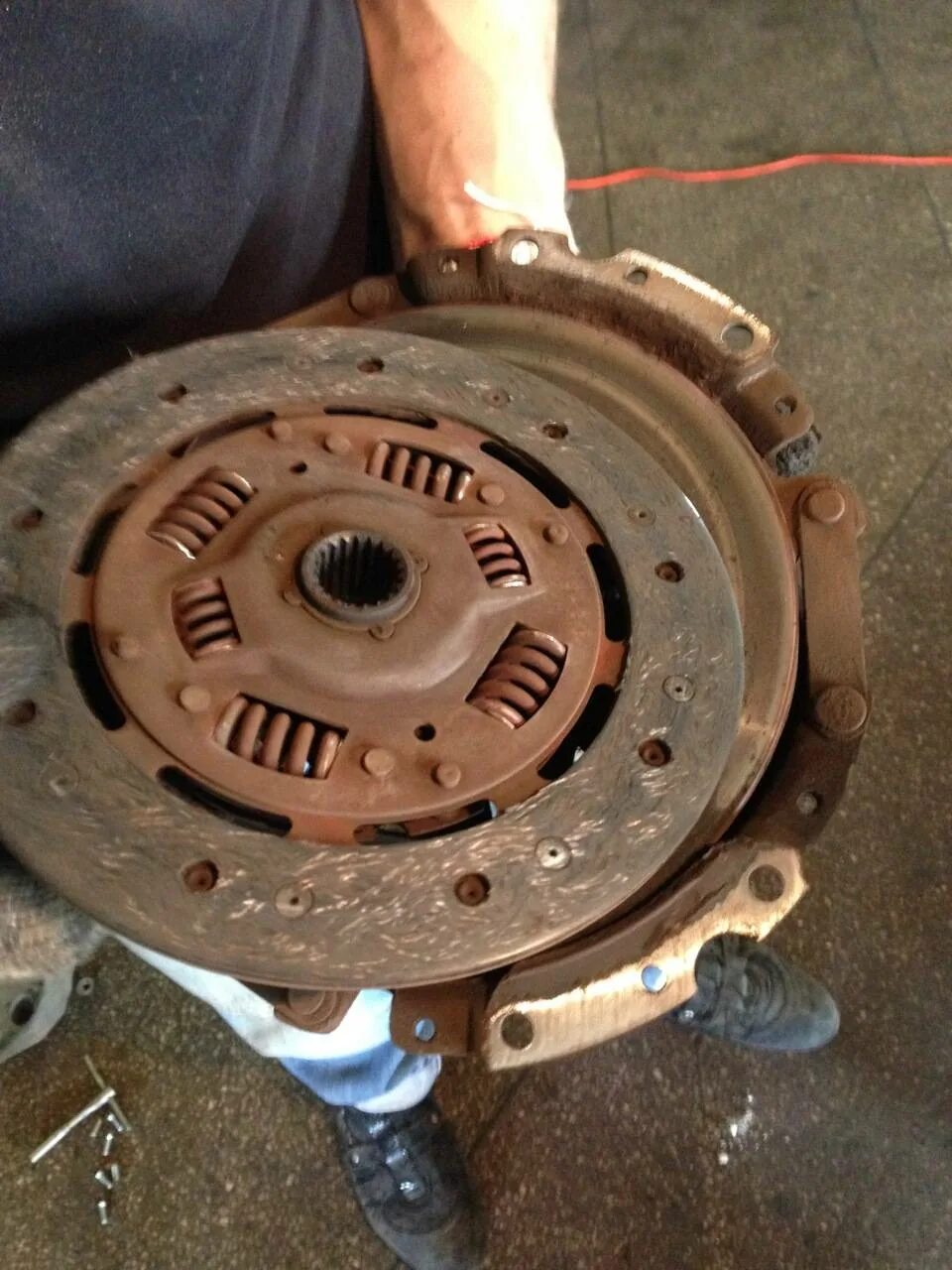 Буксует сцепление 164fmm. Пробуксовывает сцепление причины. Ваз2107 пробусовввает сцепление. Ваз 2111 пробуксовывает сцепление. Буксует сцепление 1p41qmb.