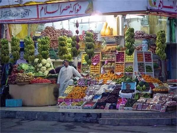 Какие фрукты в марте в египте. Тунис рынок. Фруктовый рынок в хургаде. Хургада фрукты. Манго египет рынок.