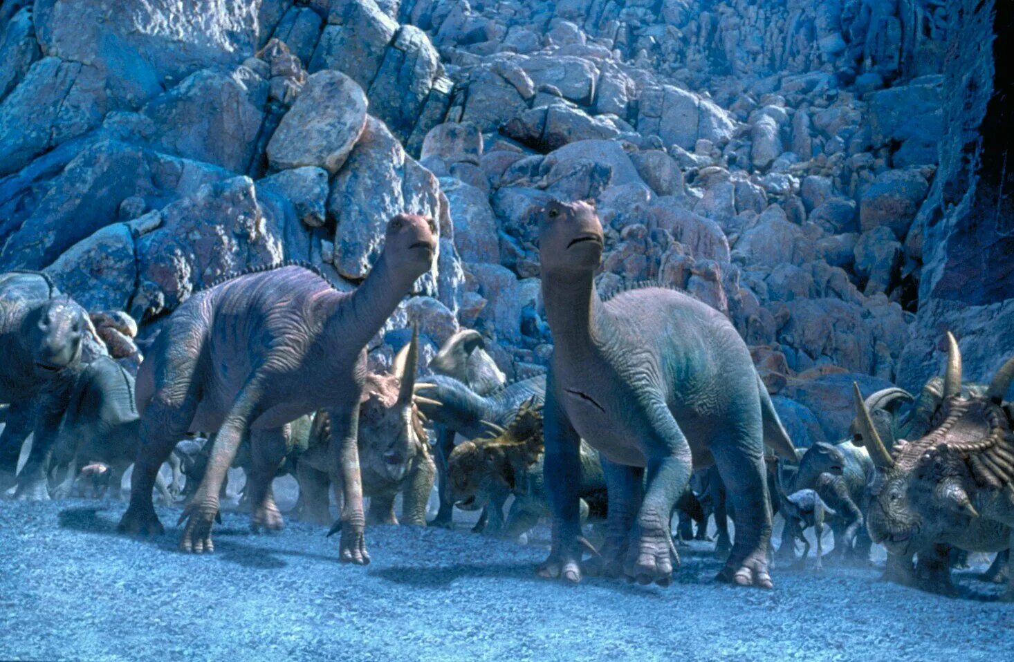 Dinosaur 2000. фильм динозавр аладар. Dinosaur 2000. фильм динозавр 2000. мультфильм динозавр аладар карнотавры.