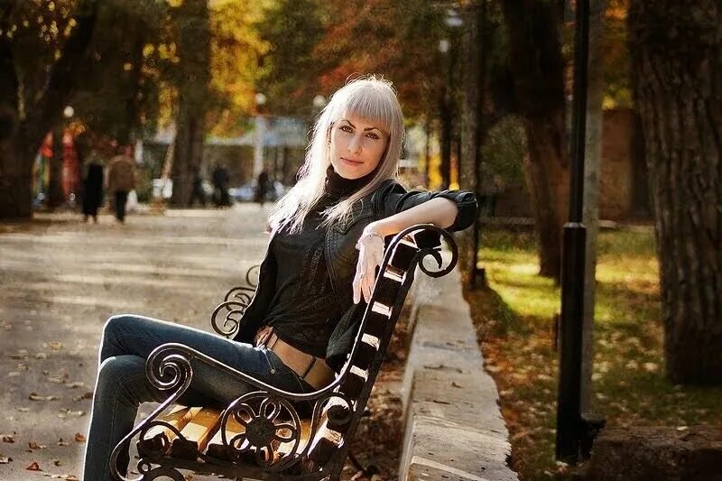 Найти девочку лену